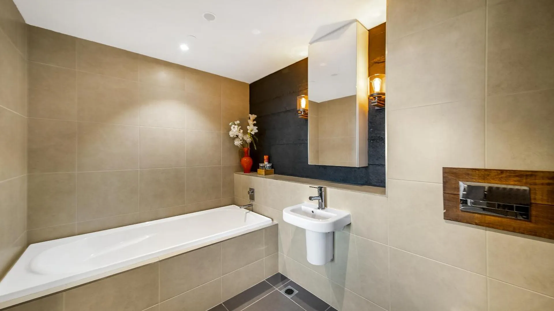 Cbd Loft Style Apartment With Free Valet Parking Christchurch Nueva Zelanda